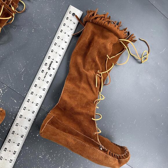 VTG Minnetonka Calf High Moccasin Size 13 Brown Suede Lace Up Fringe 1822 EUC - Picture 7 of 9